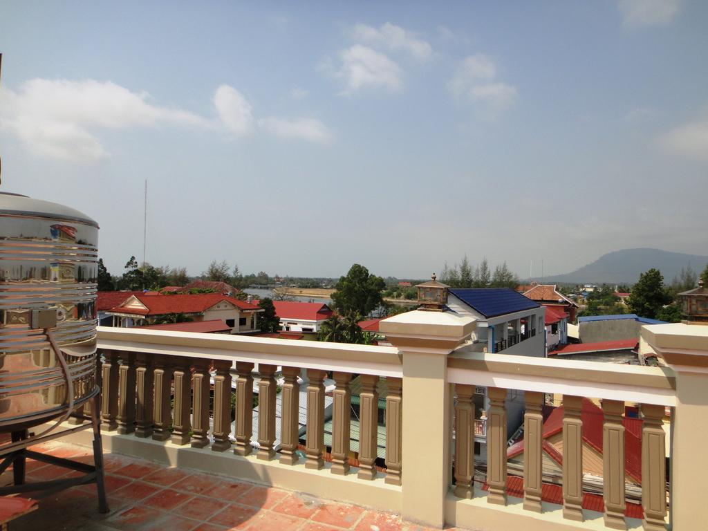 Borey Vatanac Guesthouse Kampot Buitenkant foto