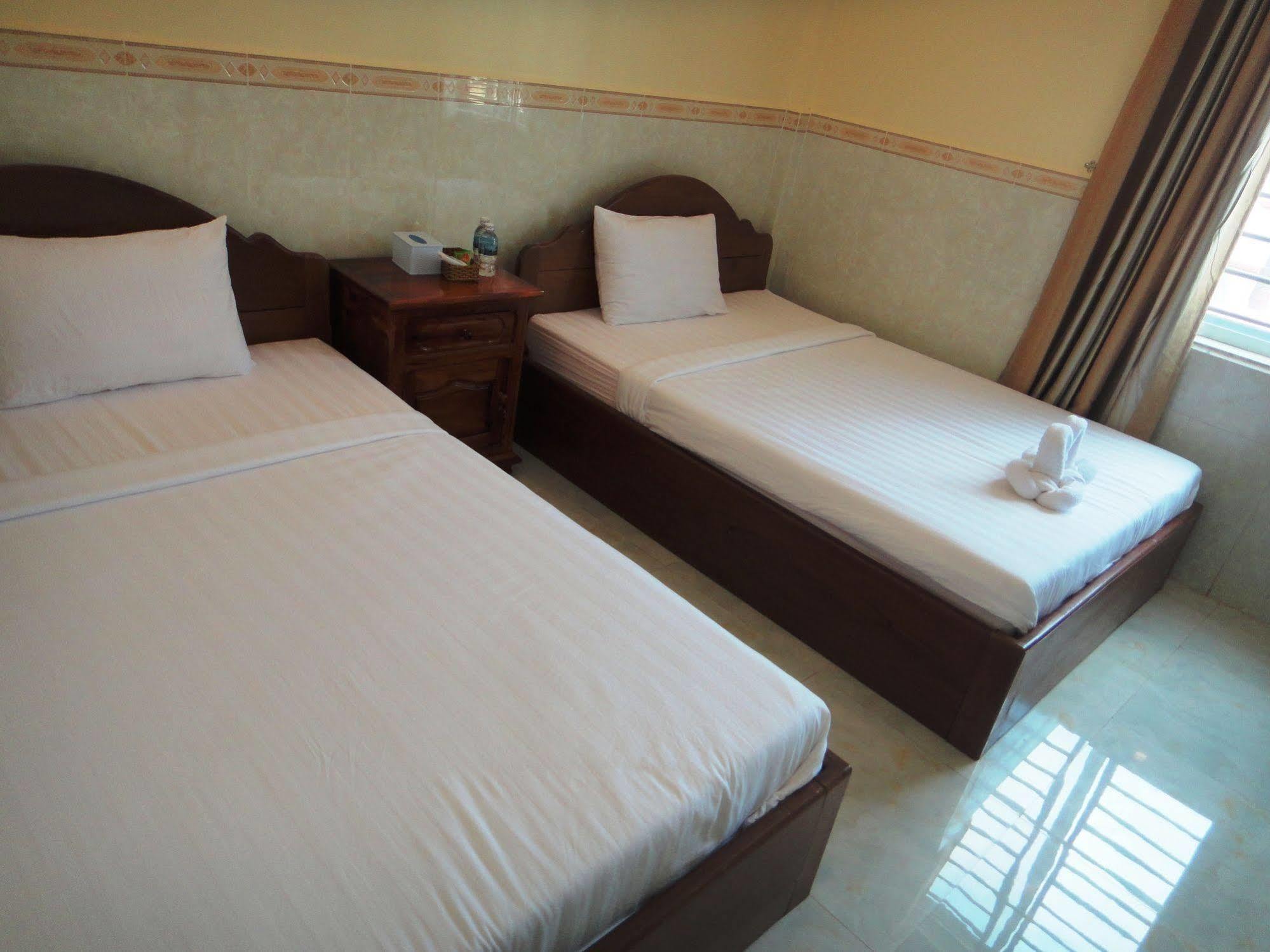 Borey Vatanac Guesthouse Kampot Buitenkant foto