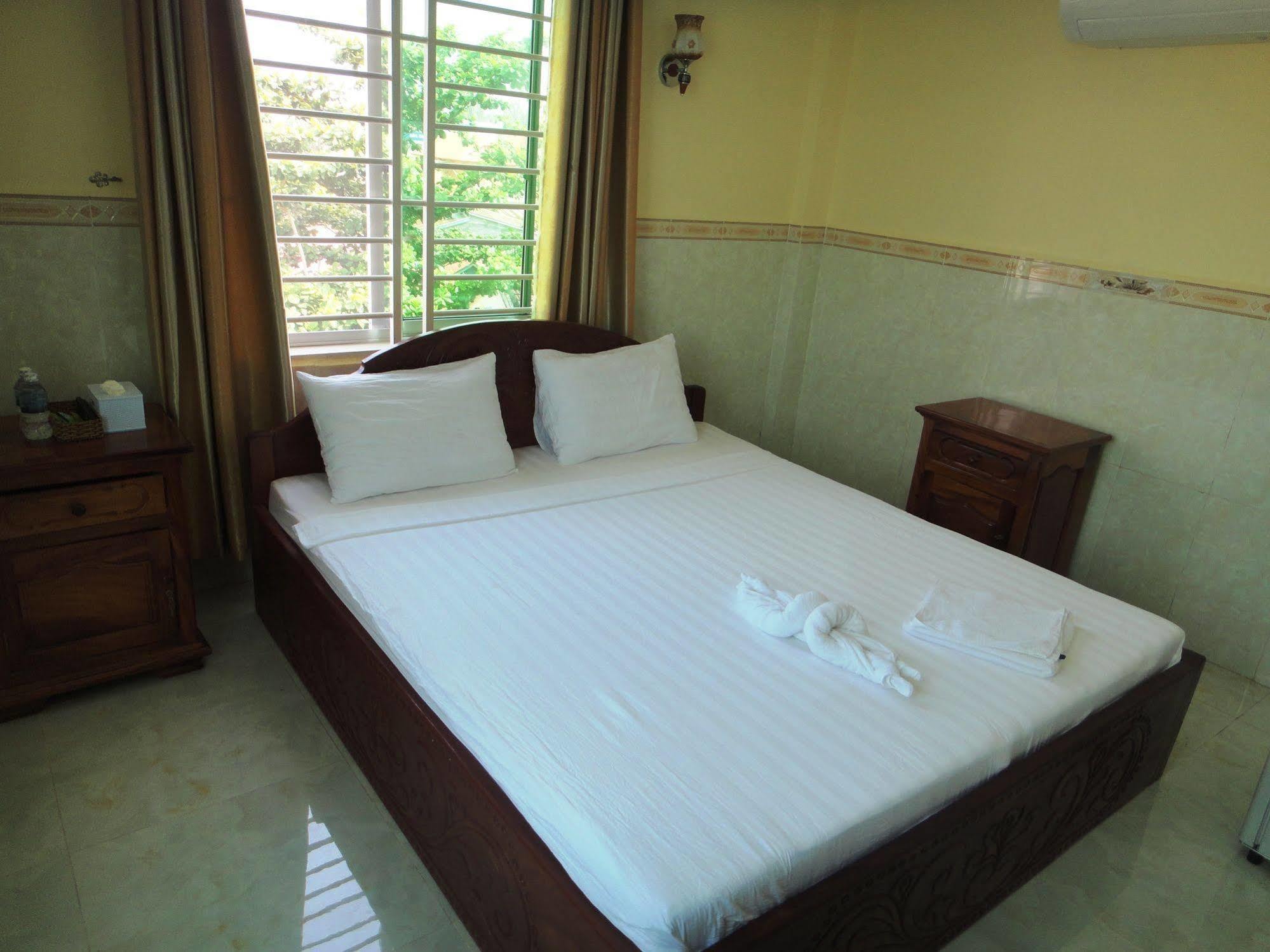 Borey Vatanac Guesthouse Kampot Buitenkant foto