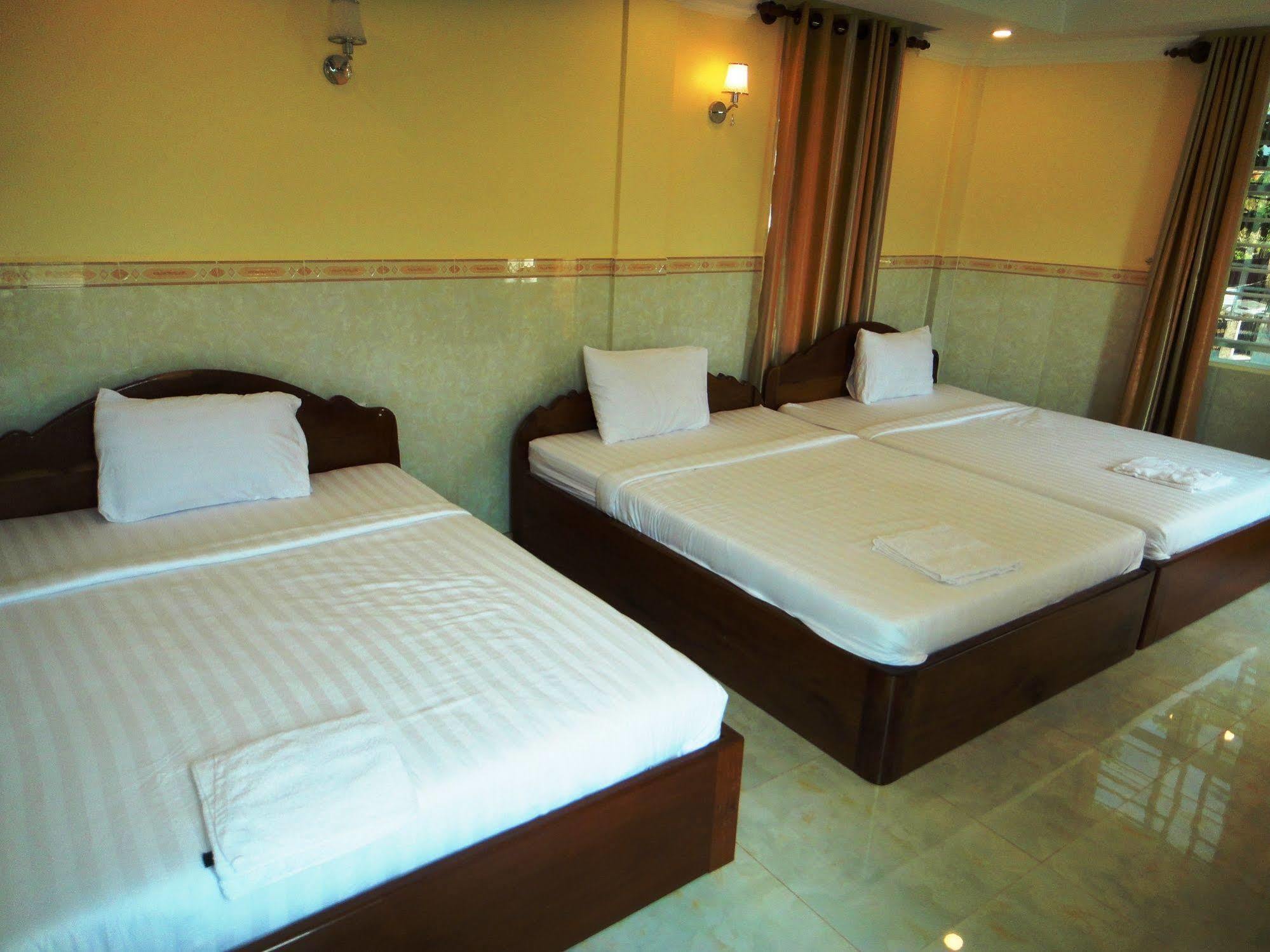 Borey Vatanac Guesthouse Kampot Buitenkant foto