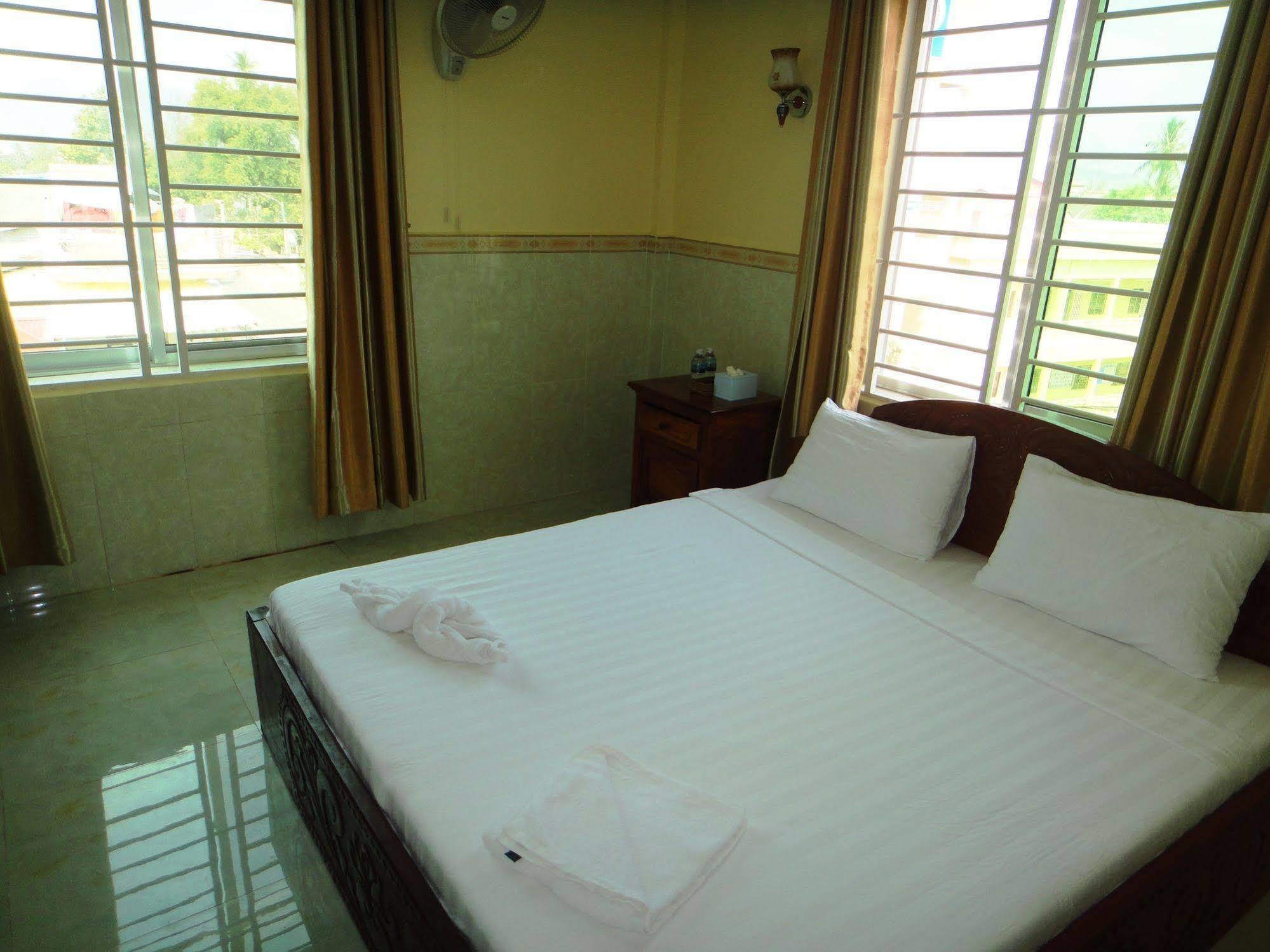 Borey Vatanac Guesthouse Kampot Buitenkant foto